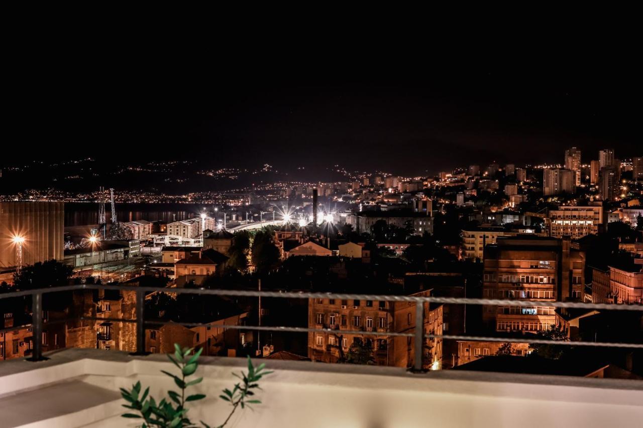 Appartement 105M2 Penthouse Sea View Rijeka With Free Garage Parking Extérieur photo