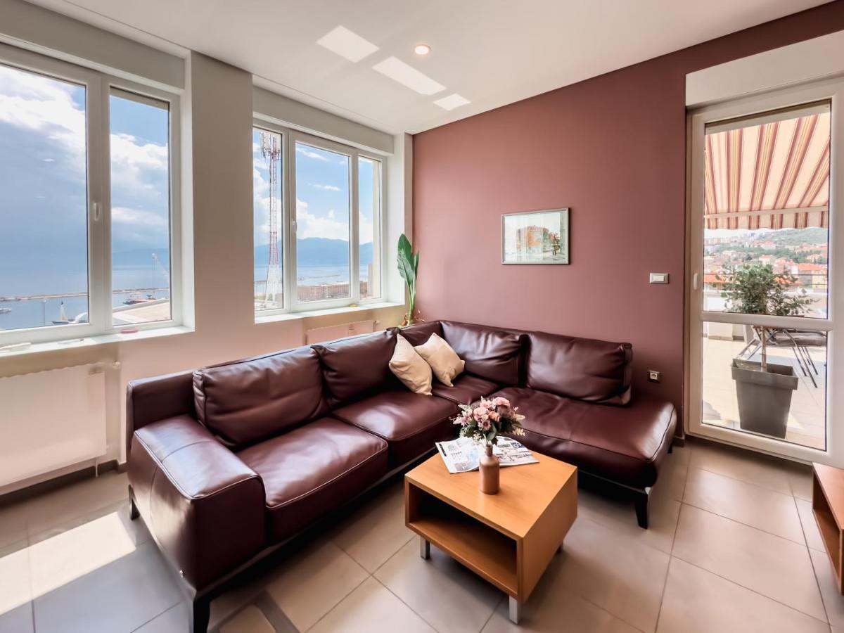 Appartement 105M2 Penthouse Sea View Rijeka With Free Garage Parking Extérieur photo